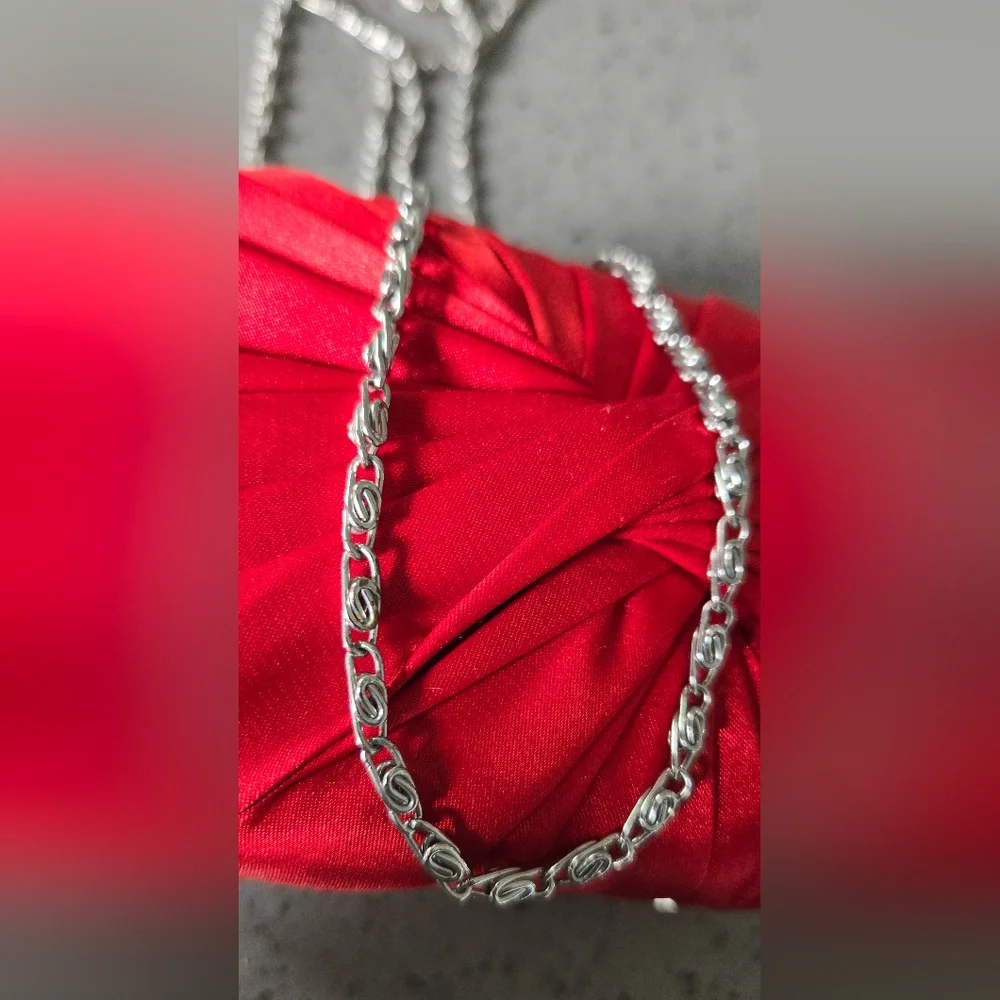 Lulu Townsend Red Satin Evening Clutch Silver Chain Strap - Picture 5 of 8